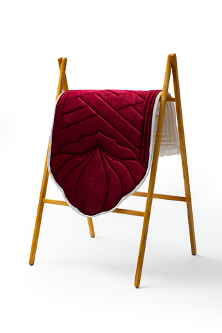 سجادة صلاة كلاسيك خمري دافئ